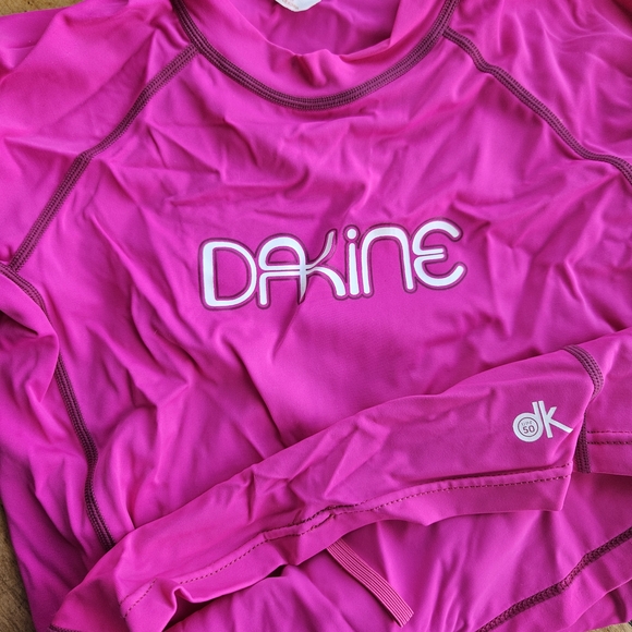 Dakine Fuchsia Rash Guard - Picture 1 of 2